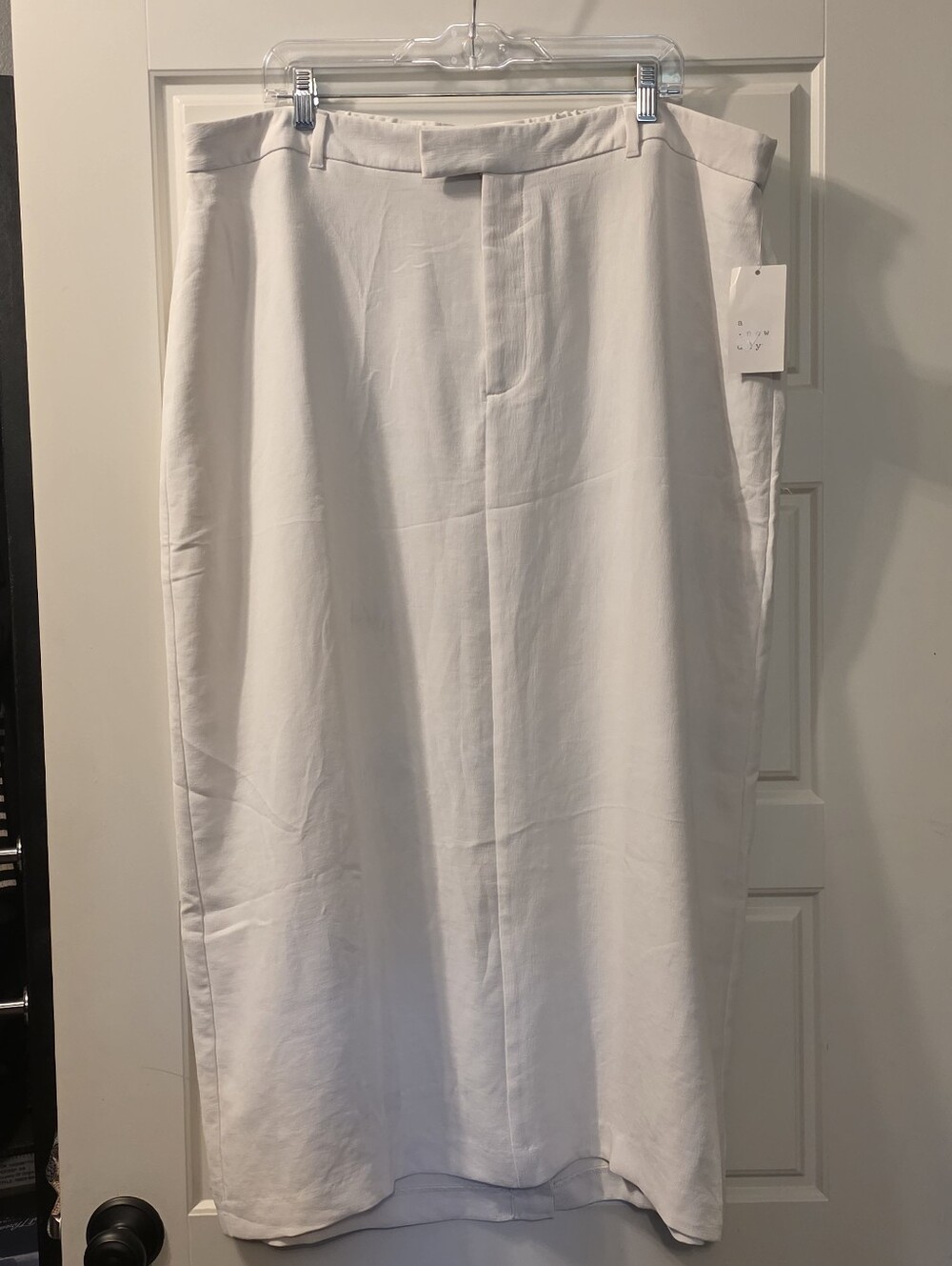 1X Cream Maxi Skirt With Belt Loops